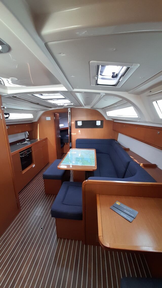 Bavaria Cruiser 41 - 3 cab. Optasia